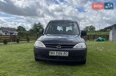 Минивэн Opel Combo 2003 в 