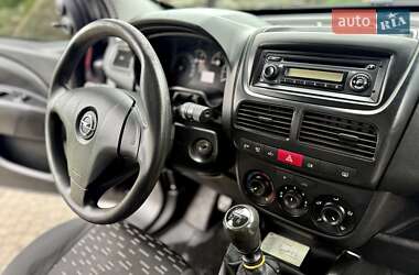 Мінівен Opel Combo 2015 в 