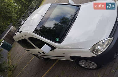 Минивэн Opel Combo 2005 в 