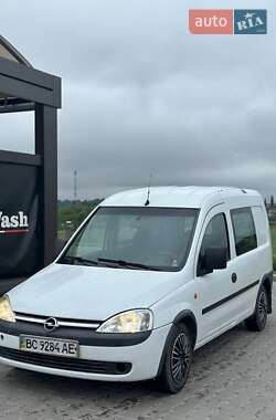 Минивэн Opel Combo 2003 в Шумске