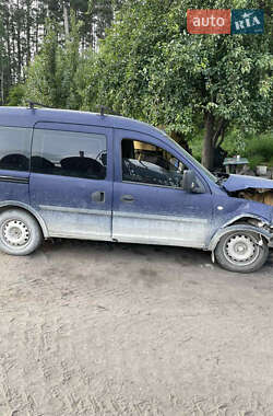 Минивэн Opel Combo 2004 в 