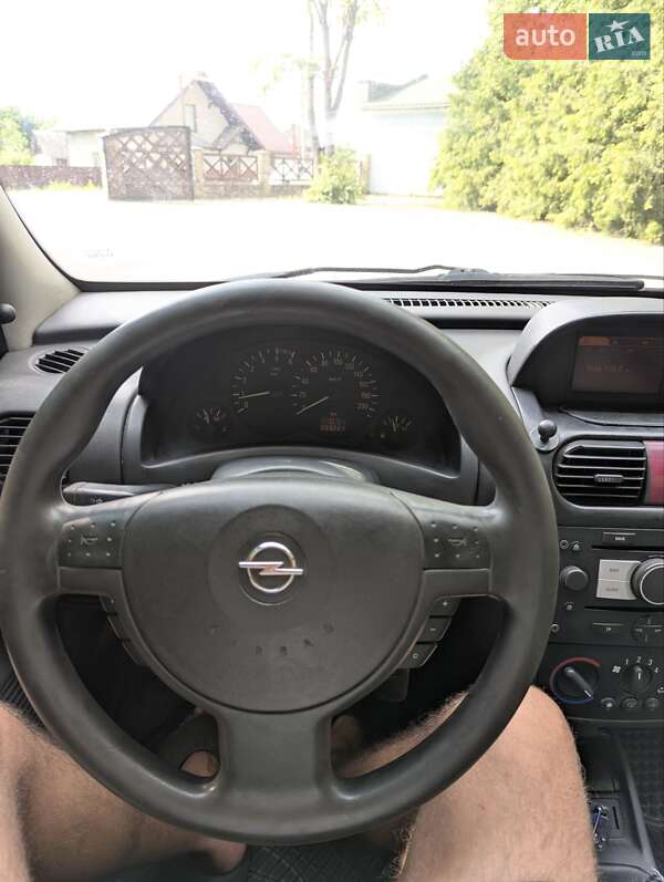 Мінівен Opel Combo 2006 в Брошневі-Облозі