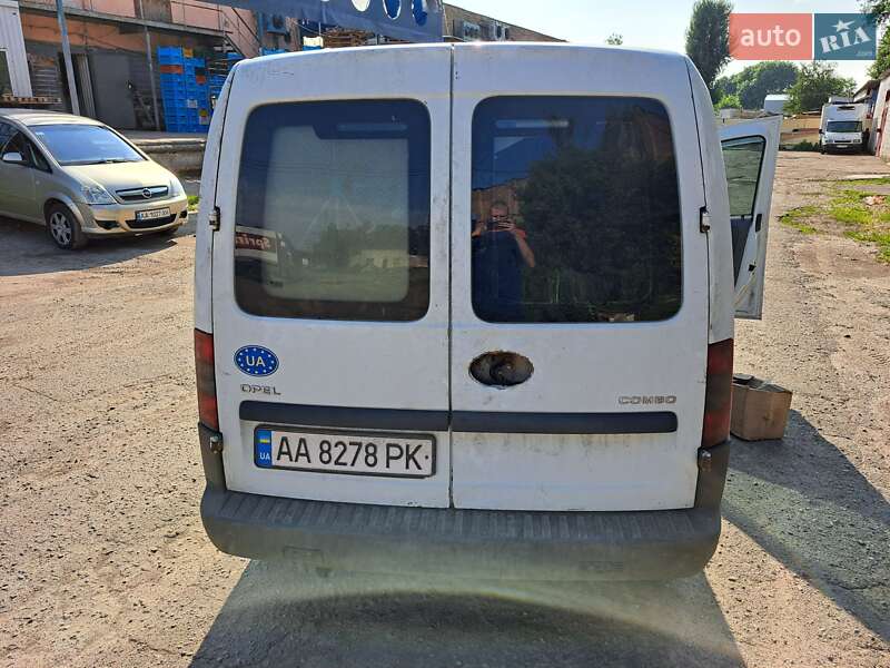 Рефрижератор Opel Combo 2003 в Киеве