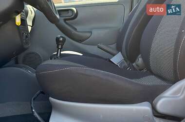 Минивэн Opel Combo 2004 в 