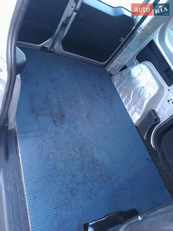Вантажний фургон Opel Combo 2013 в Борисполі