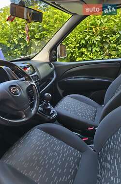 Минивэн Opel Combo 2012 в 