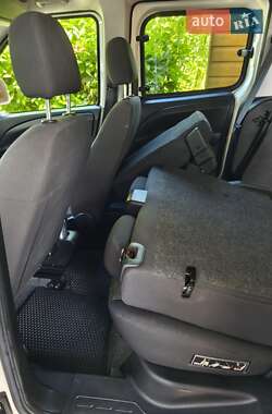 Минивэн Opel Combo 2012 в 