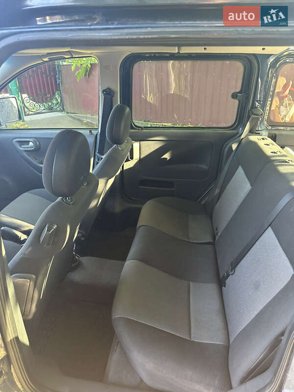 Минивэн Opel Combo 2011 в Ивано-Франковске