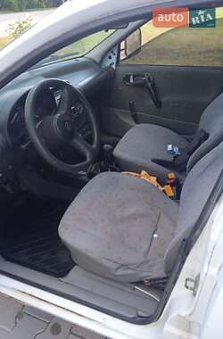 Мінівен Opel Combo 2000 в 