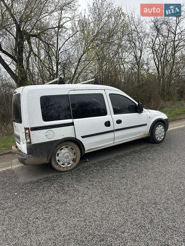 Мінівен Opel Combo 2008 в Чернівцях