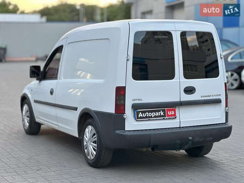 Грузовой фургон Opel Combo 2011 в Одессе