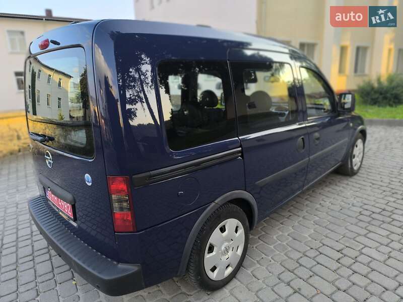 Мінівен Opel Combo 2009 в Кременці