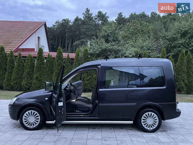 Минивэн Opel Combo 2008 в Бродах