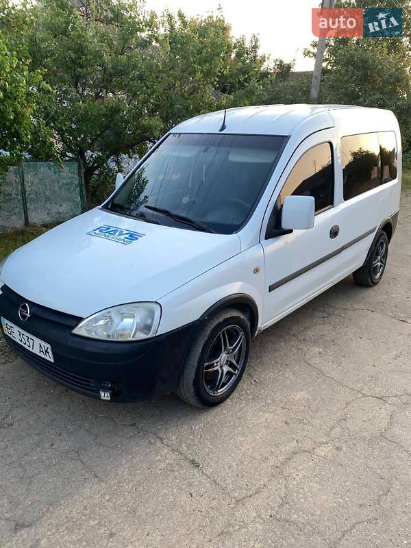 Минивэн Opel Combo 2005 в Николаеве