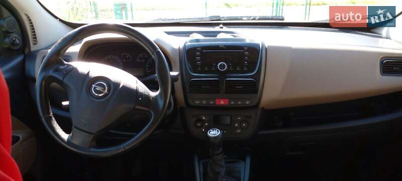 Минивэн Opel Combo 2012 в Косове