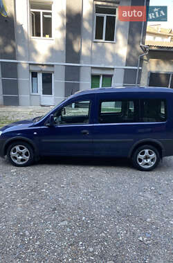 Мінівен Opel Combo 2010 в Галичі