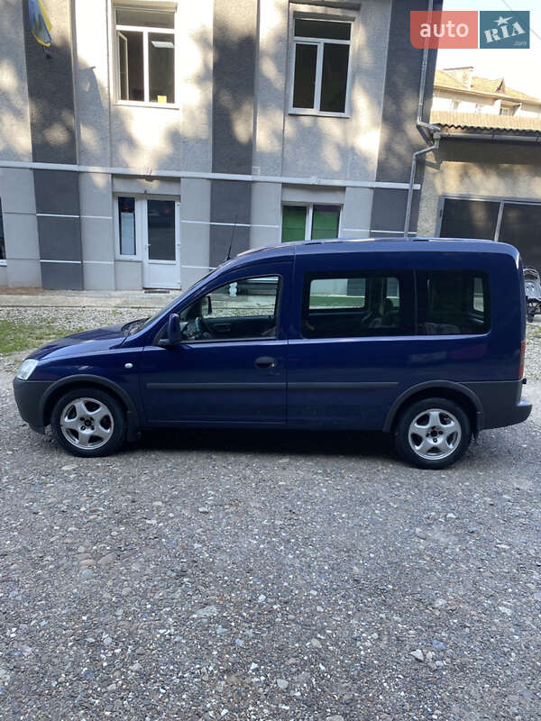 Минивэн Opel Combo 2010 в Галиче