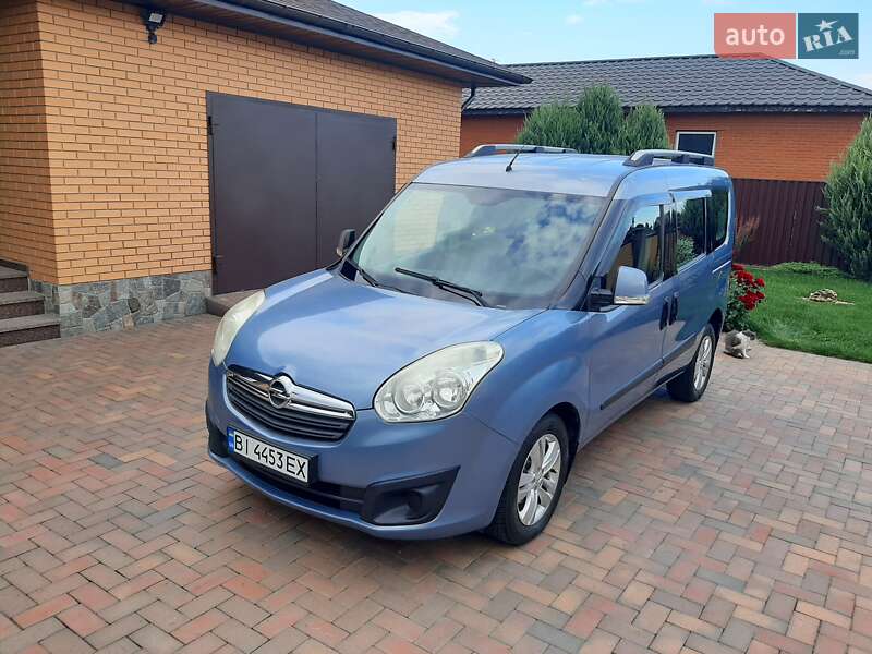 Opel Combo 2011