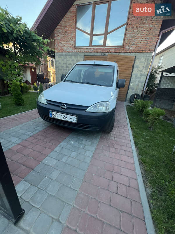 Минивэн Opel Combo 2003 в Золочеве