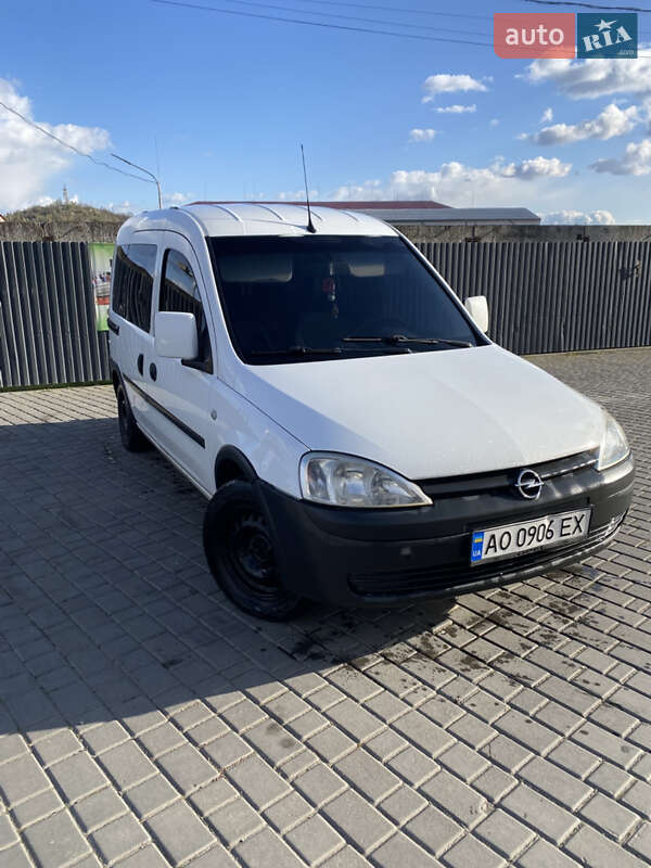 Минивэн Opel Combo 2007 в Мукачево
