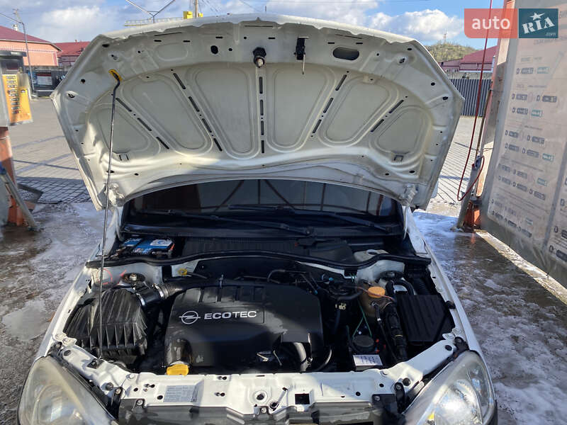 Минивэн Opel Combo 2007 в Мукачево