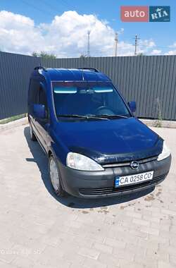 Минивэн Opel Combo 2010 в 