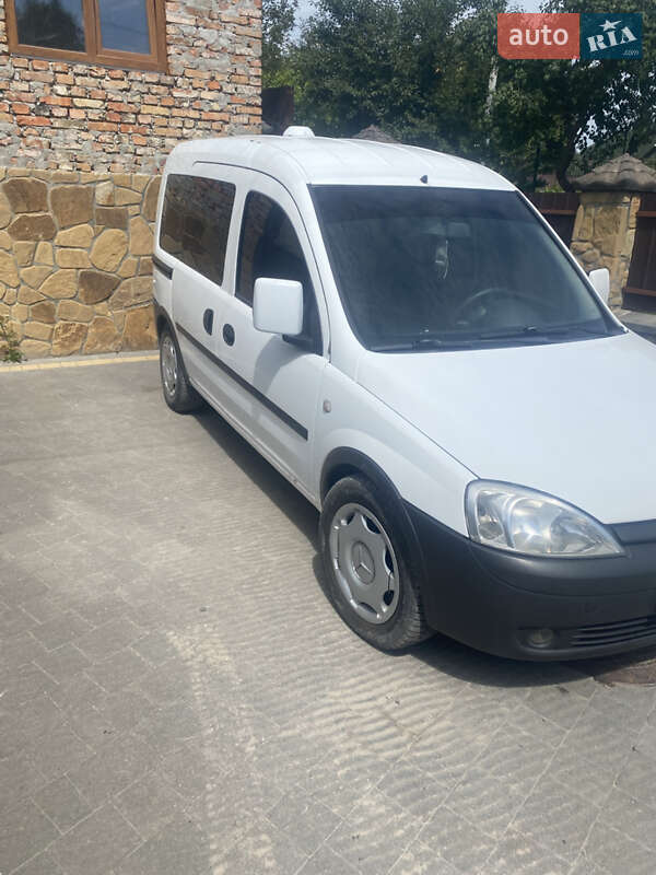 Opel Combo 2005