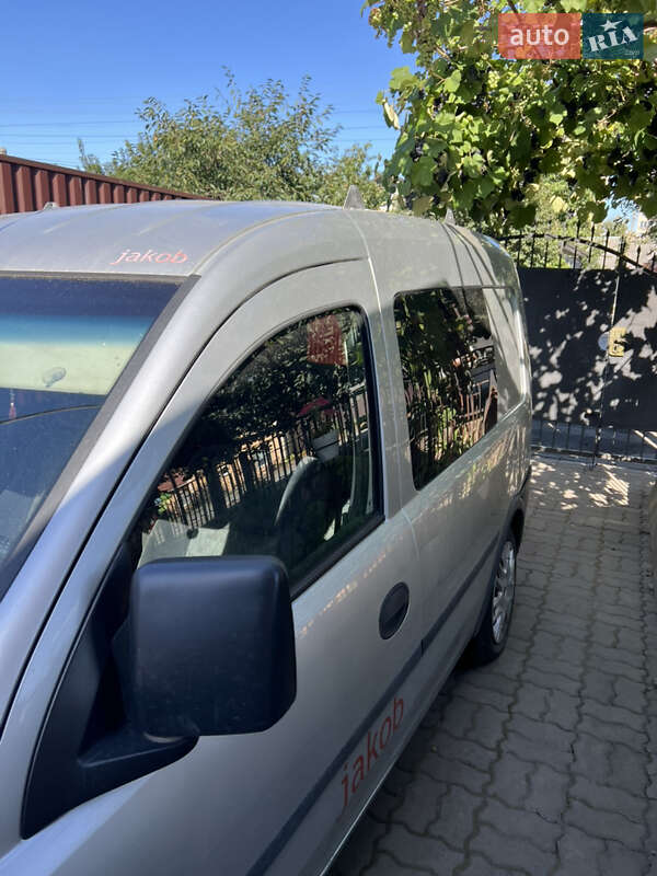 Минивэн Opel Combo 2009 в Луцке