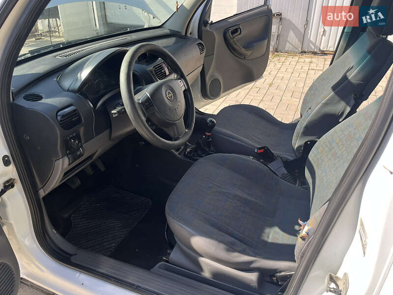 Минивэн Opel Combo 2002 в Каменец-Подольском