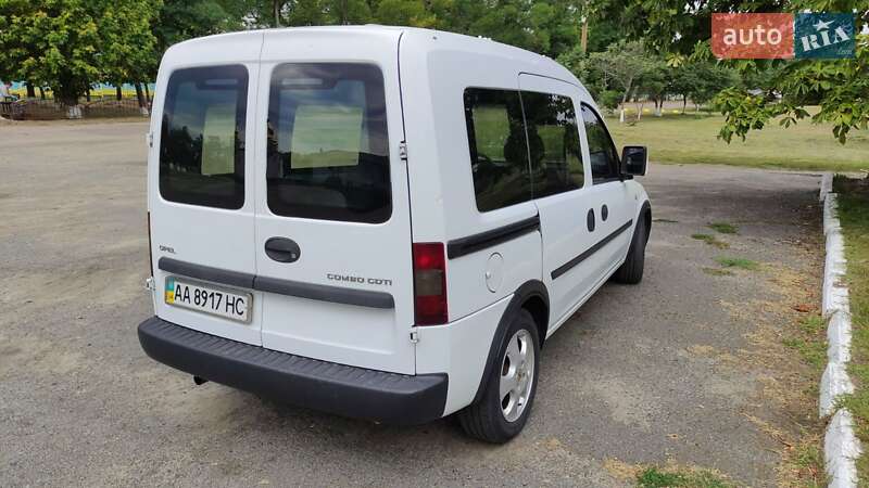 Минивэн Opel Combo 2009 в Полтаве