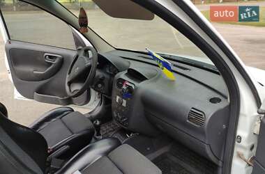 Минивэн Opel Combo 2009 в 
