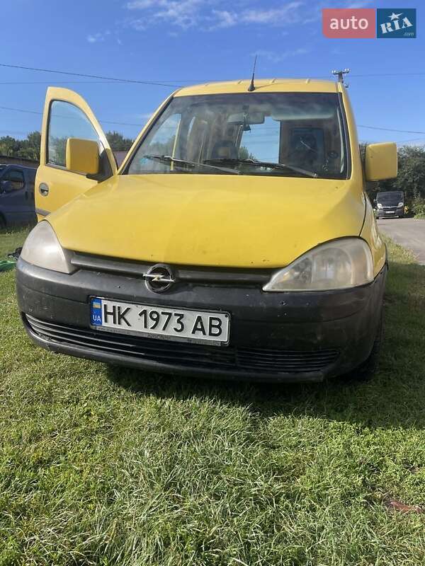Грузовой фургон Opel Combo 2011 в Ровно