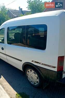 Минивэн Opel Combo 2006 в 