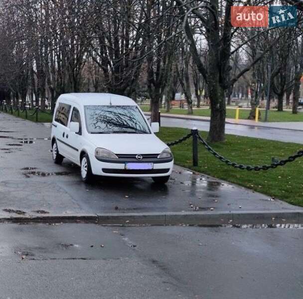 Минивэн Opel Combo 2006 в Кременчуге