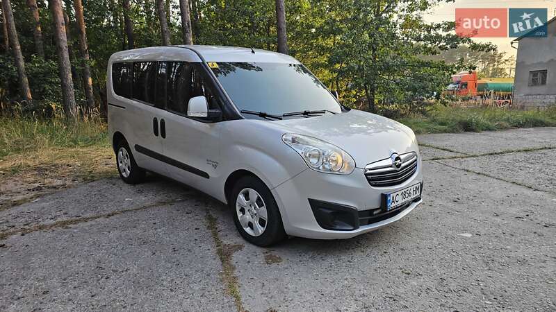 Минивэн Opel Combo 2012 в Ковеле