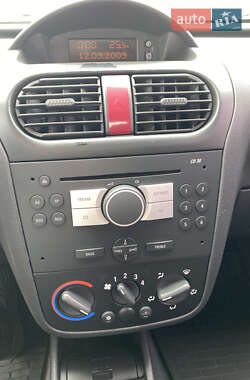Минивэн Opel Combo 2009 в 