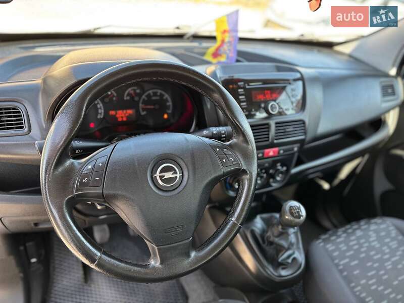 Минивэн Opel Combo 2012 в Коломые