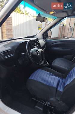 Грузовой фургон Opel Combo 2012 в 