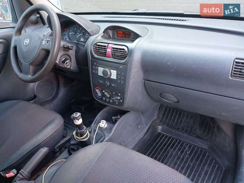 Минивэн Opel Combo 2008 в Синельниково