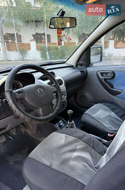 Минивэн Opel Combo 2005 в 