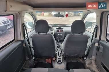 Минивэн Opel Combo 2006 в 