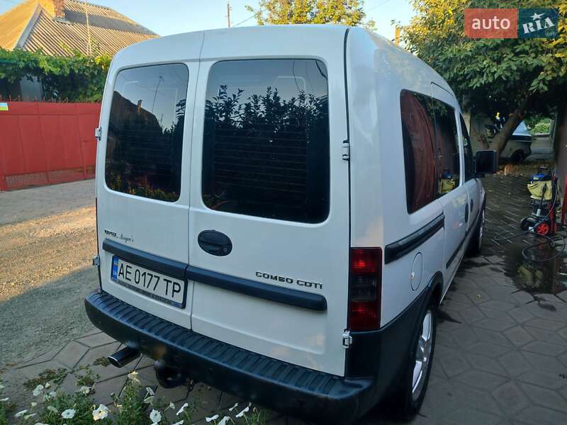 Минивэн Opel Combo 2007 в Покрове