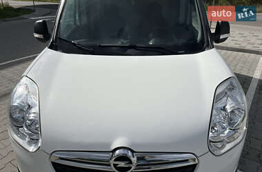 Грузовой фургон Opel Combo 2012 в Коломые