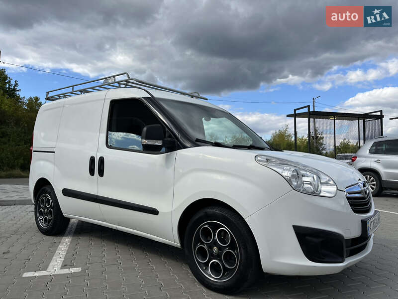 Грузовой фургон Opel Combo 2012 в Коломые
