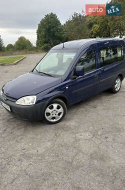 Минивэн Opel Combo 2005 в Владимире