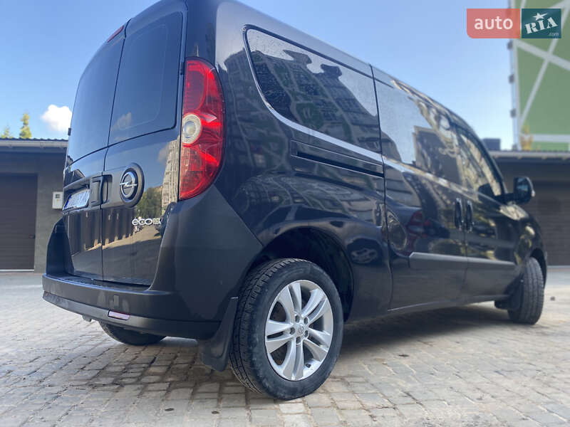 Мінівен Opel Combo 2015 в Івано-Франківську