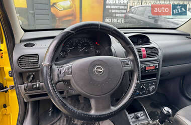 Грузовой фургон Opel Combo 2004 в Стрые