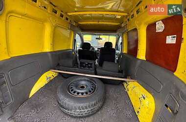 Грузовой фургон Opel Combo 2004 в Стрые