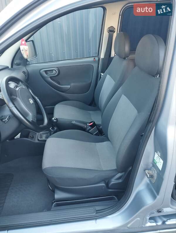 Минивэн Opel Combo 2009 в Делятине