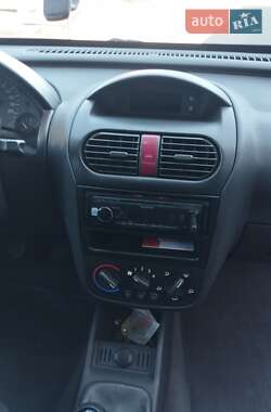 Минивэн Opel Combo 2009 в Делятине